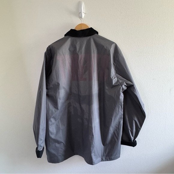 NWT 100 Thieves x Jujutsu Kaisen Gray Black Jacket size XXL Unisex - Picture 2 of 12